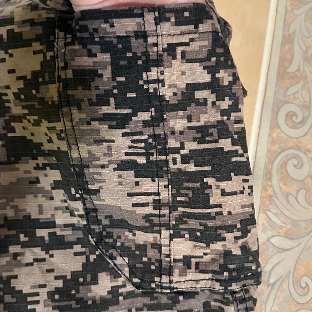 Royal Blue Digital Camo Cargo Shorts - Picture 3 of 9